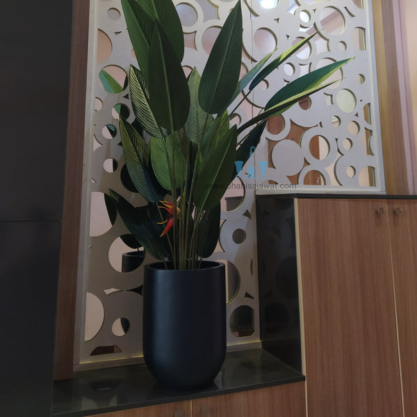Decorative Real Like, Real Touch Nearly Natural Artificial (Faux) Bird Of Paradise Plant Of Size 5.3FT Made Of Plastic With Zero Maintenance Available Exclusively At Shahisajawat India. Best Trendy Home Decor, Restaurant Decor, Office Decor Ideas Of 2024.