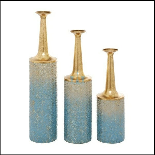 Blue Coastal 3 Piece Metal Tabletop Vases, Available Exclusively On Shahi Sajawat India, the world of home decor products.Best trendy home decor, office decor, restaurant decor, living room, kitchen and bathroom decor ideas of 2022.