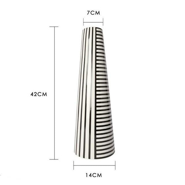 Black And White Ceramic Printed Tabletop Vases In 5 Styles, available exclusively on Shahi Sajawat India, the world of home decor products. Best trendy home decor, living room, kitchen and bathroom decor ideas of 2020.