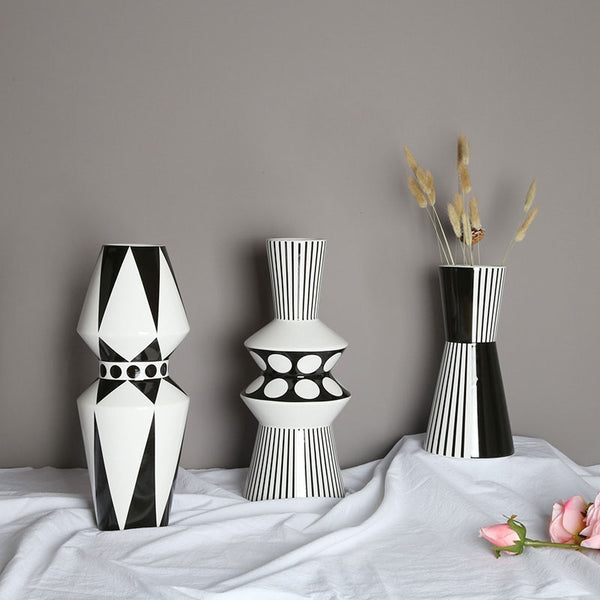 Black And White Ceramic Printed Tabletop Vases In 5 Styles, available exclusively on Shahi Sajawat India, the world of home decor products. Best trendy home decor, living room, kitchen and bathroom decor ideas of 2020.