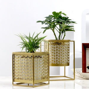 Gold And Black Lattice Pattern Metal Table Top Vases (Planters), In Small And Large Sizes, available exclusively on Shahi Sajawat India, the world of home decor products. Best trendy home decor, living room, kitchen and bathroom decor ideas of 2021.