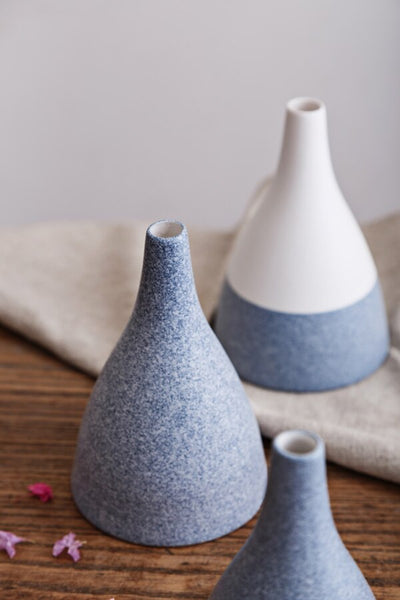 Blue/White Snowflake Glazed Ceramic Tabletop Vases Of Size 14.6 ×9.7cm and Bore Diameter of 1.9cm, available exclusively on Shahi Sajawat India,the world of home decor products. Best trendy home decor, living room and kitchen decor ideas of 2019.